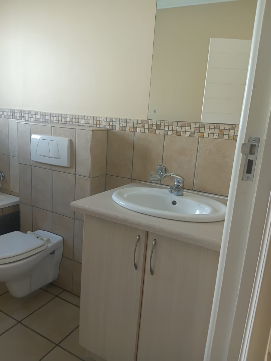 To Let 3 Bedroom Property for Rent in Dana Bay Western Cape